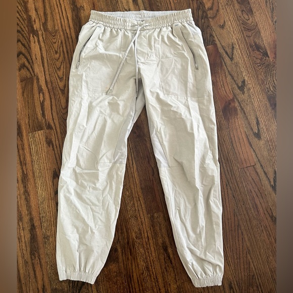 Lululemon ABC Joggers Khaki - Picture 1 of 6